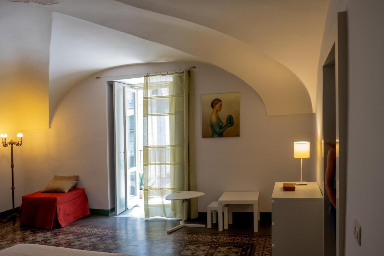 Tre Vie Apartment Con Terrazzo Giardino Pensile Катания Екстериор снимка